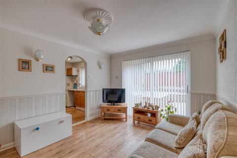 64 Burnside Way, Longbridge, Birmingham, B31 4JY