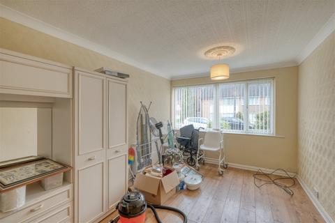 64 Burnside Way, Longbridge, Birmingham, B31 4JY