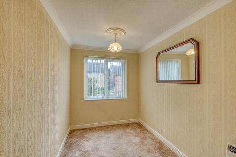 64 Burnside Way, Longbridge, Birmingham, B31 4JY