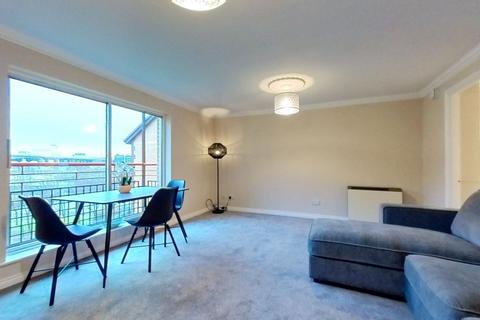 2 bedroom flat to rent, Riverview Place, Waterfront, Glasgow, G5