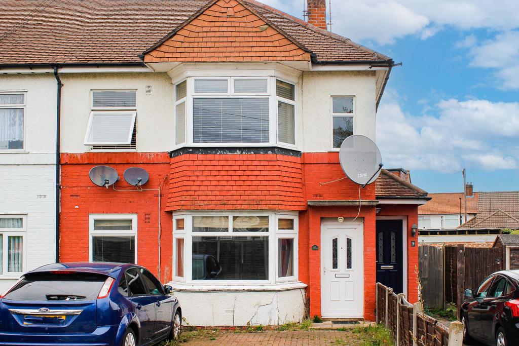 Greenmoor Road, Enfield 2 bed for sale £279,995