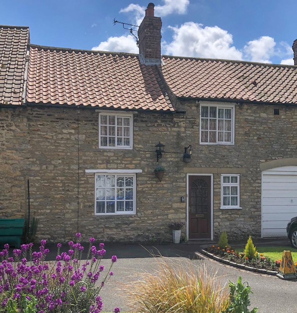 Cayley Lane, BromptonbySawdon YO13 3 bed terraced house for sale £