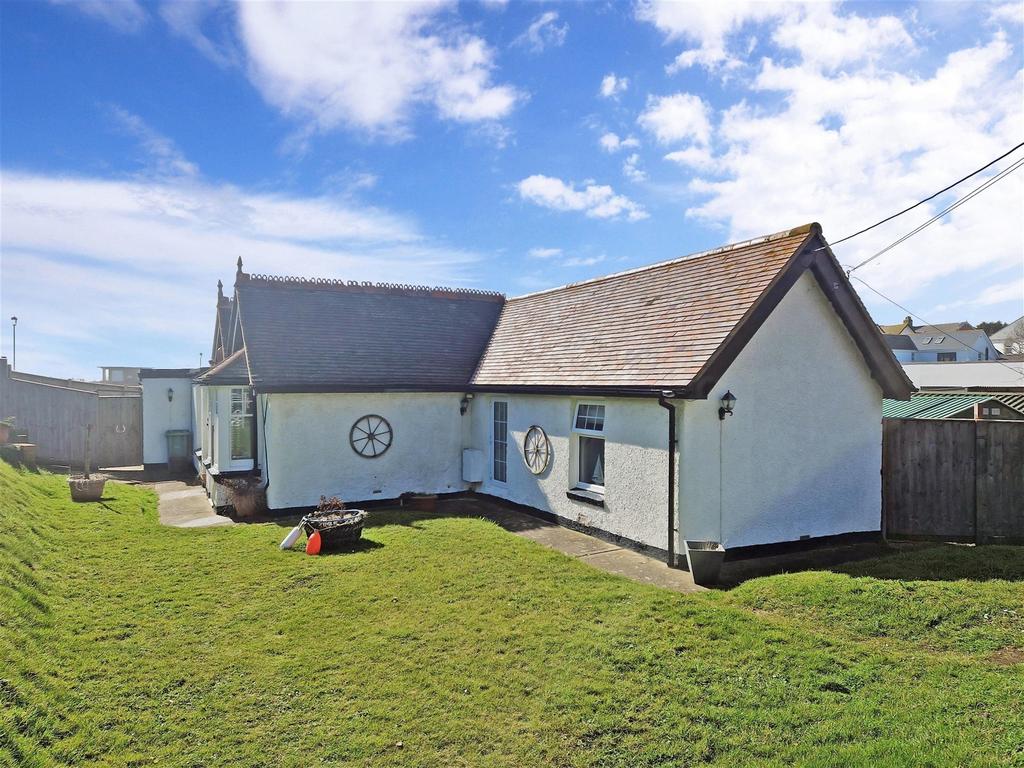 Afton Road, Freshwater, Isle of Wight 2 bed detached bungalow for sale