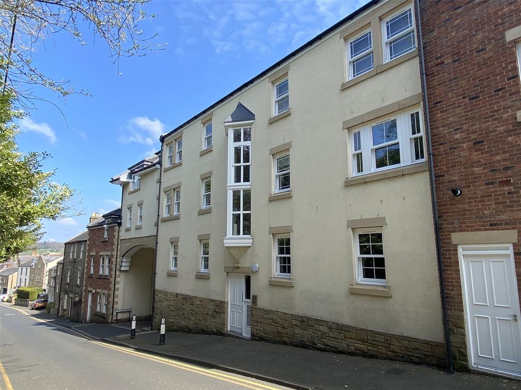 Kings Mews, Eastgate, Hexham, Northumberland, NE46 2 bed apartment for