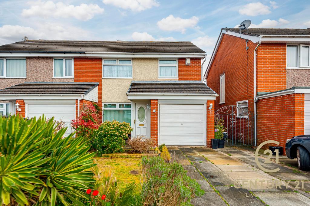 6 Ellwood Close Hale Village Liverpool L24 4BX 3 bed detached house for