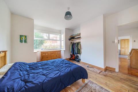 1 bedroom maisonette for sale, Surbiton,  Surrey,  KT6