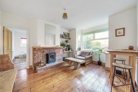 1 bedroom maisonette for sale, Surbiton,  Surrey,  KT6