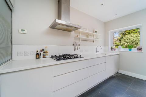 23 Church Walk, Brentford, TW8 8DB