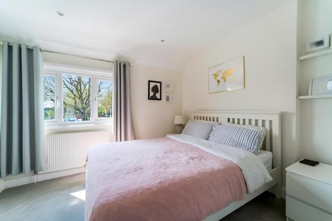 23 Church Walk, Brentford, TW8 8DB