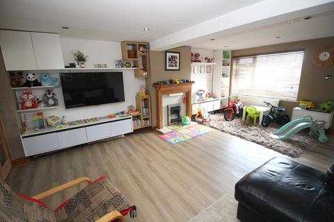 4 Elm Avenue, Heybridge, Maldon, CM9 4NT