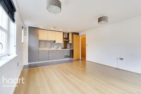 3 Cavell Court, Basildon, SS14 3TH