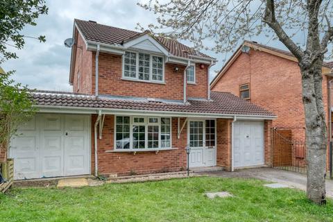 28 Oswestry Close, Redditch, B97 5QE