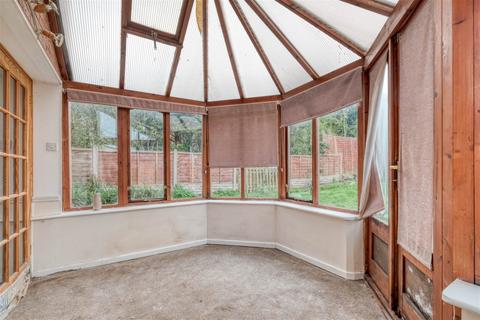 28 Oswestry Close, Redditch, B97 5QE