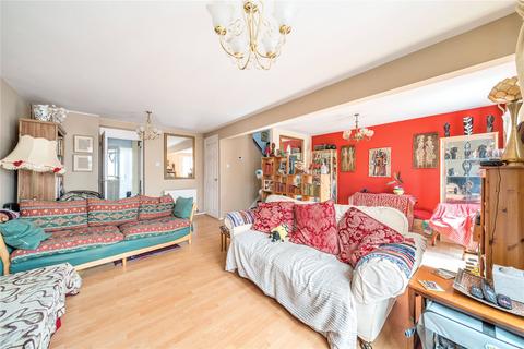 15 Hyde Close, Southampton, SO15 5QA