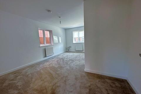 3 bedroom end of terrace house to rent, Cherry Orchard Drive, Rainham