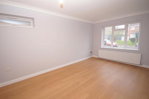 1 bedroom ground floor flat to rent, Willow Court, Harrow HA2