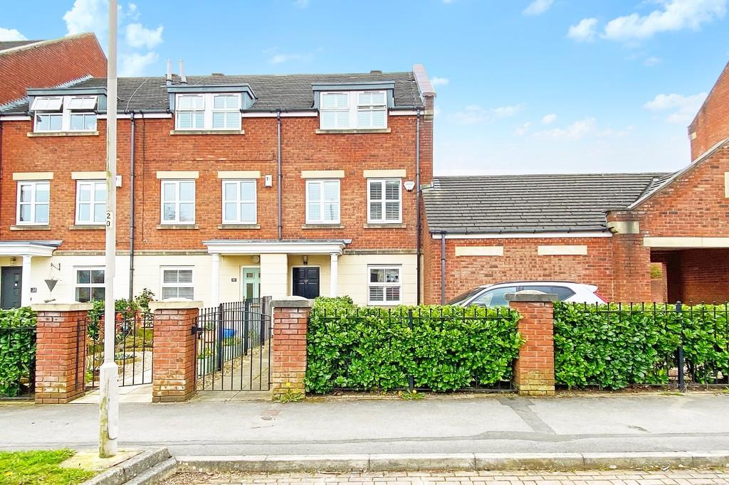 Hutton Gate, Harrogate 3 bed townhouse for sale £365,000