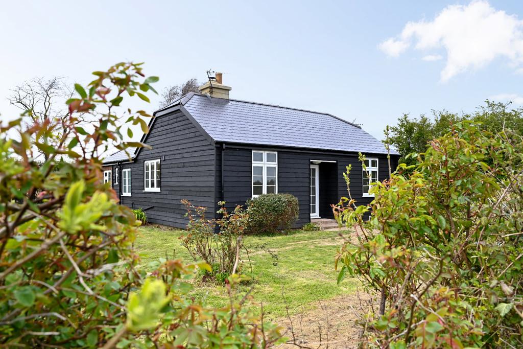 Barnhouse Lane, Brookland, Romney Marsh 2 bed detached house £1,600
