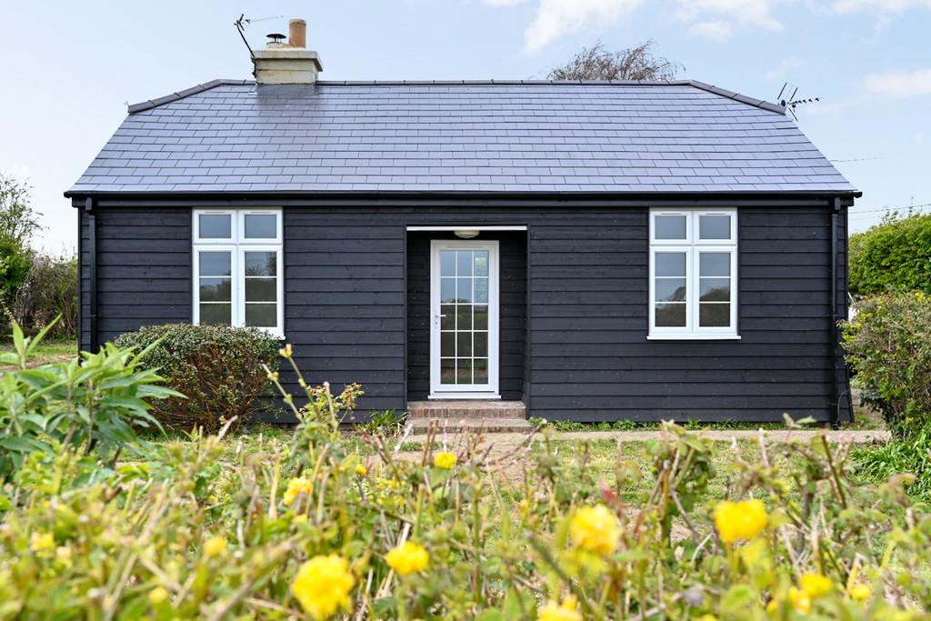 Barnhouse Lane, Brookland, Romney Marsh 2 bed detached house £1,600