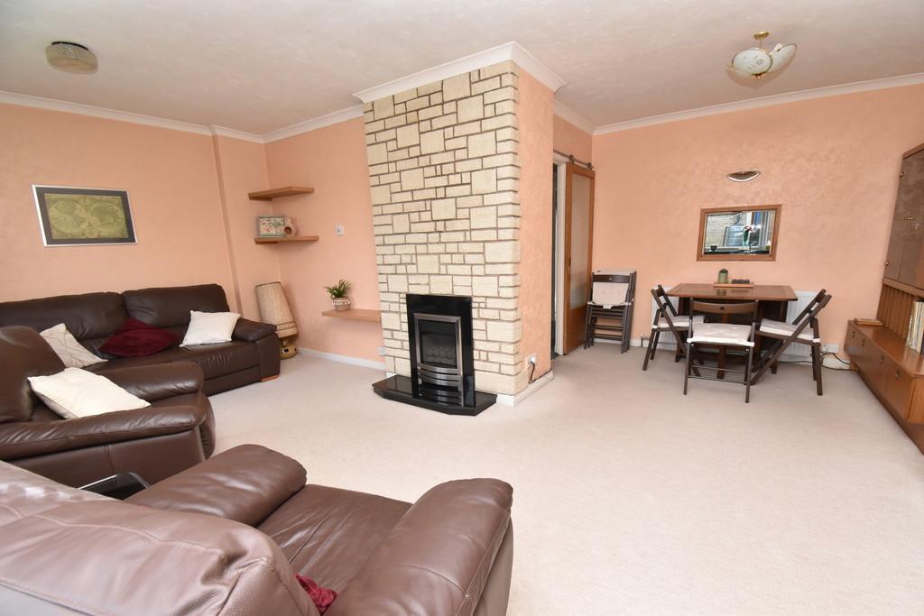Vikings Court, Brompton, Northallerton 3 bed semidetached house £200,000
