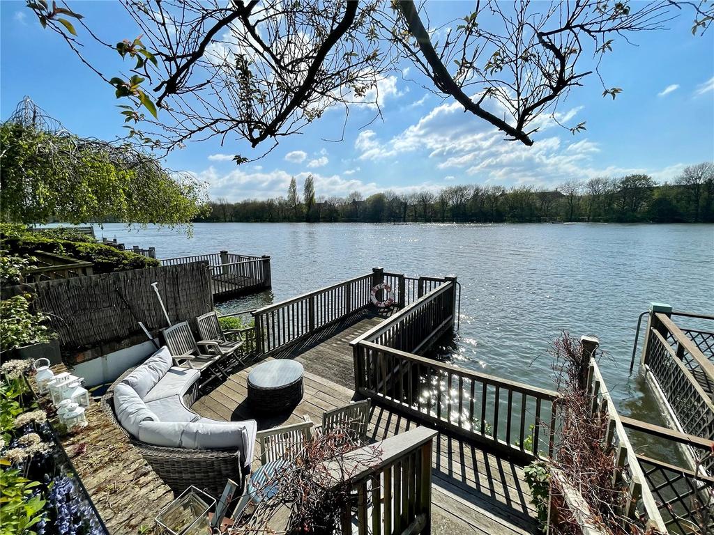 Chiswick Staithe, Hartington Road, Chiswick, London, W4 4 bed terraced