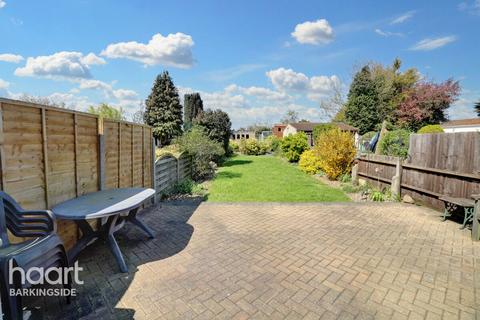 61 Forest Road, Ilford, IG6 3HA