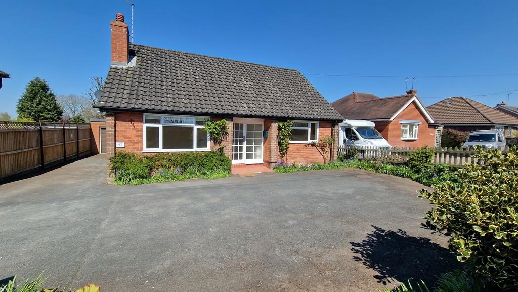 Prospect Road, Market Drayton 2 bed detached bungalow £795 pcm (£183 pw)