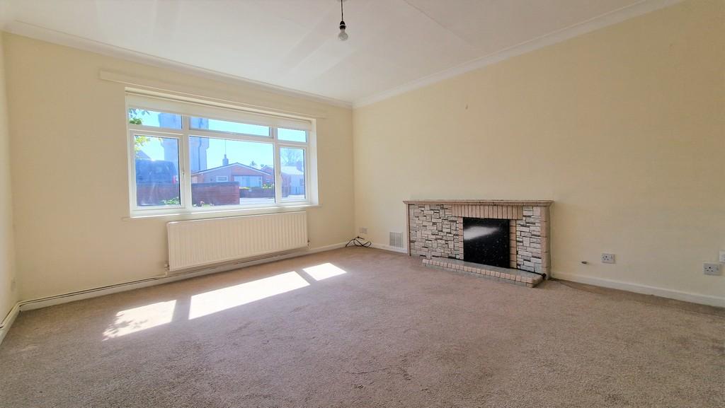Prospect Road, Market Drayton 2 bed detached bungalow £795 pcm (£183 pw)