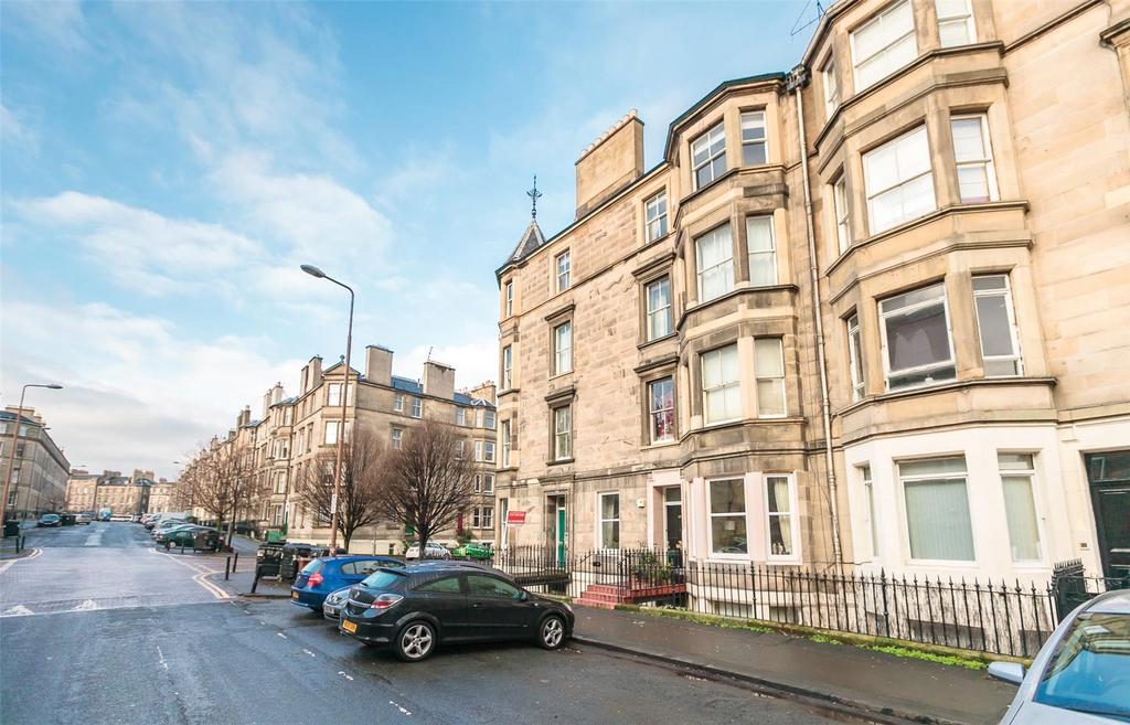 Montgomery Street, Edinburgh, EH7 2 bed flat - £1,480 pcm (£342 pw)