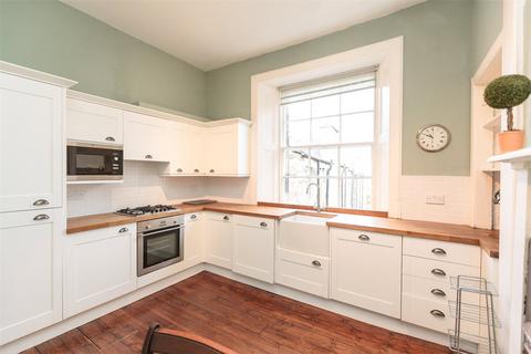 undefined, Montgomery Street, Edinburgh, EH7