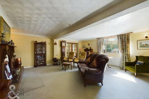 5 bedroom detached bungalow for sale, Mill Road, Thorpe Abbotts, Diss