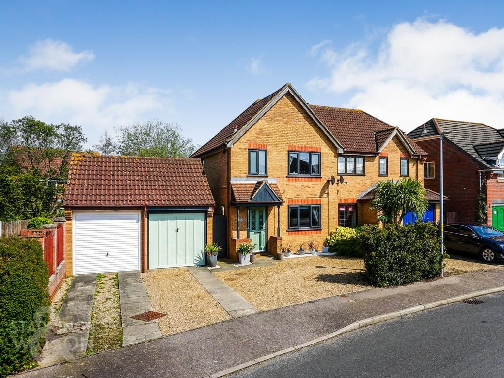 Winstanley Road, Dussindale, Norwich 3 bed semidetached house £280,000
