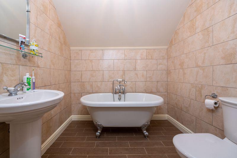 En-suite bathroom