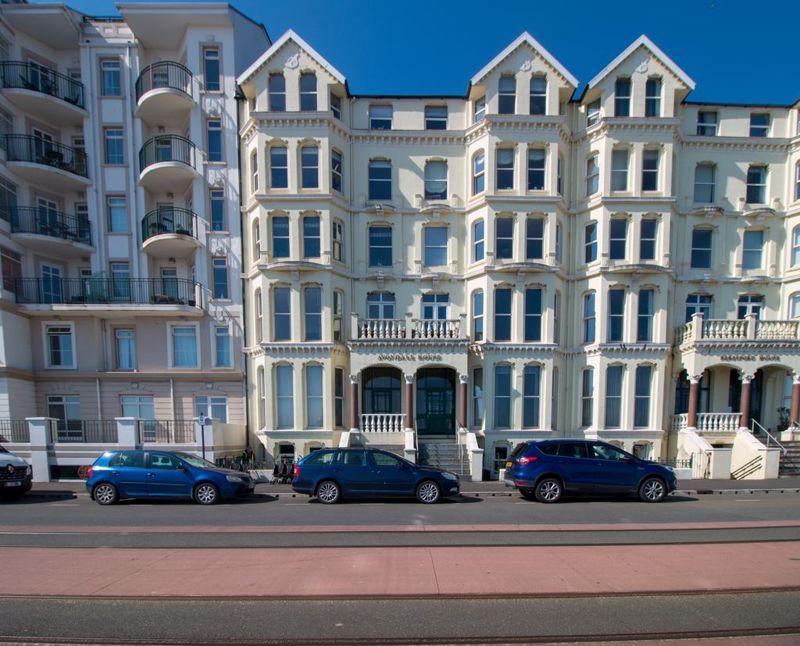 1 Avondale House, Central Promenade, Douglas 3 bed apartment for sale ...