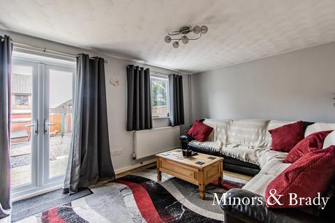 2 Carl Close, Dereham, NR19 1ET