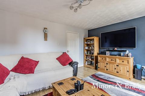 2 Carl Close, Dereham, NR19 1ET