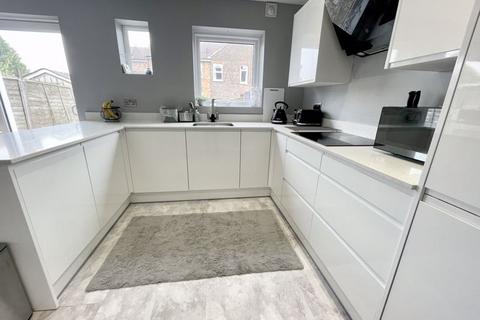 3 bedroom terraced house for sale - Grove Road, Dunstable