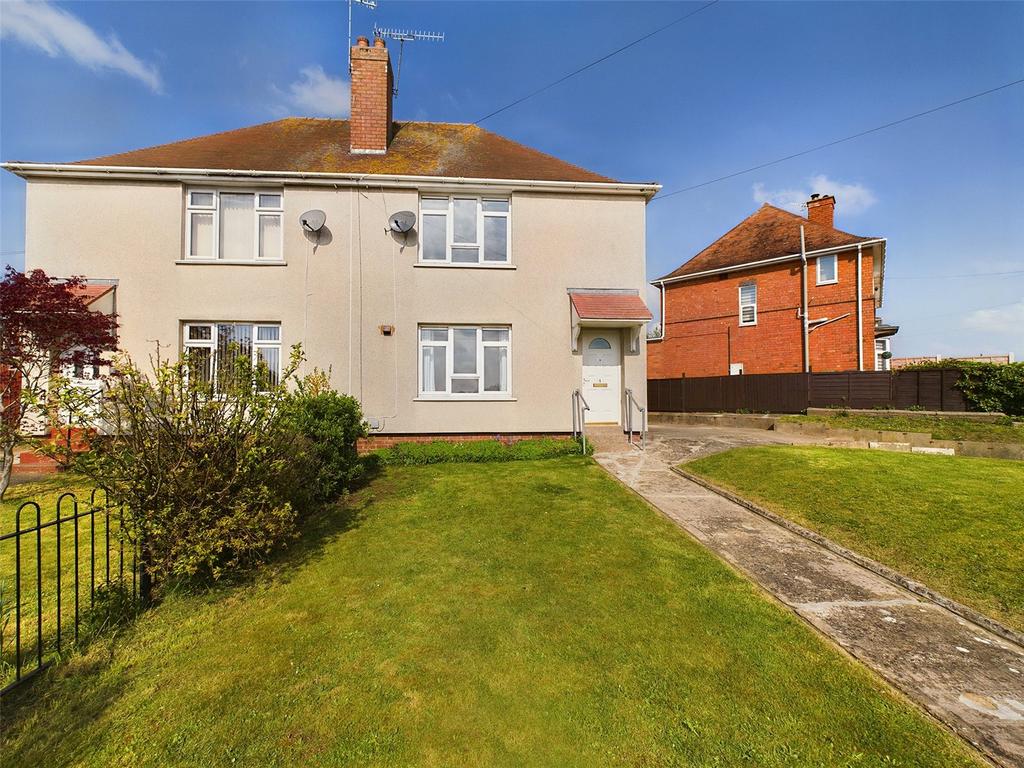 Laurel Road, Worcester, Worcestershire, WR4 3 bed semidetached house