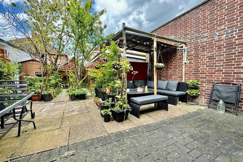 3 bedroom semi-detached house for sale, Old Ford End Road, Bedford, Bedfordshire, MK40 4TA