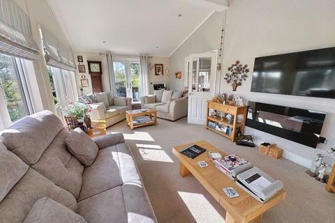 2 bedroom holiday lodge for sale, Thorpe Road, Weeley, Clacton-on-Sea, CO16