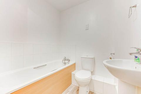 2 bedroom flat for sale - Sillence Court, Upper King Street,