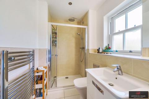 4 Mobbs Close, Stoke Poges, Slough, SL2 4FF