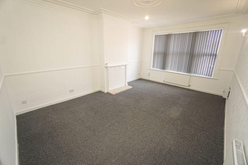 Chorley New Road, Horwich 3 bed apartment £650 pcm (£150 pw)