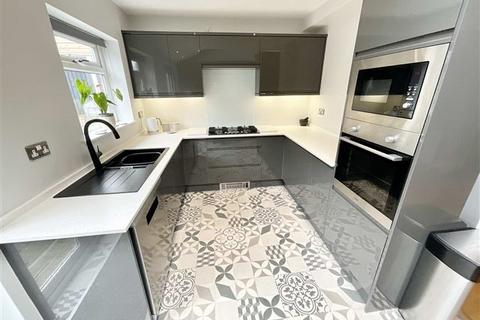 51 Coalbrook Grove, Sheffield, S13 9XS