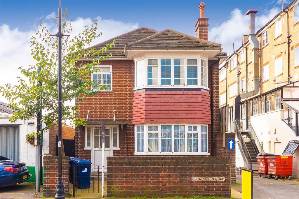 Culmington Road, Ealing, W13 4 bed detached house for sale £750,000