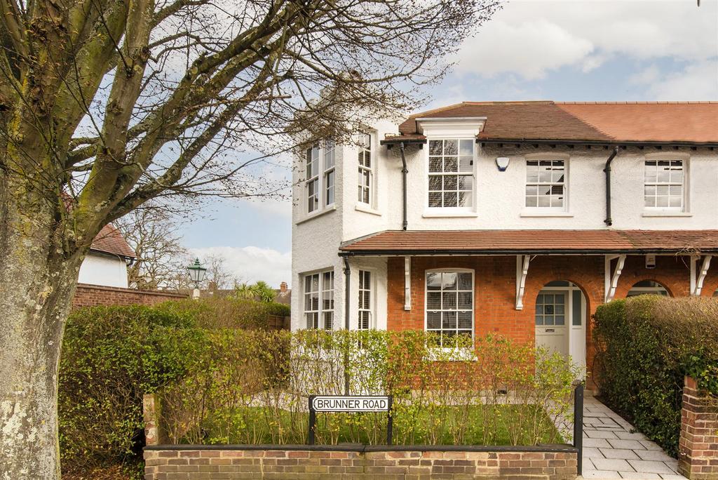 Brunner Road, Pitshanger Village, Ealing, W5 3 bed end of terrace house