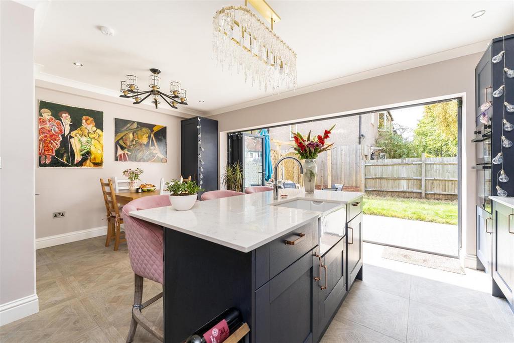 Avalon Road, Ealing, W13 3 bed end of terrace house for sale £750,000