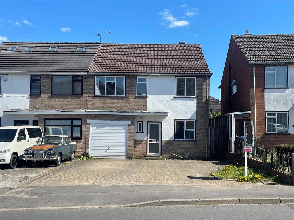 Murcott Road East, Whitnash, Leamington Spa 4 bed semidetached house