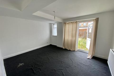 19a Cromwell Road, Hayes, UB3 2PP