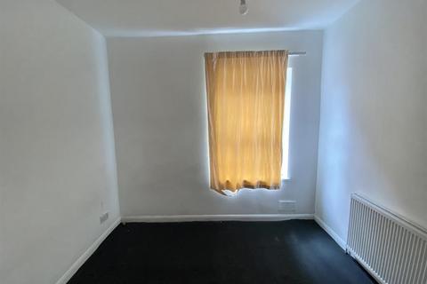 19a Cromwell Road, Hayes, UB3 2PP